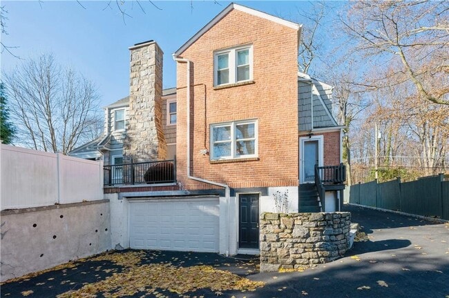Building Photo - 353 Old Mamaroneck Rd