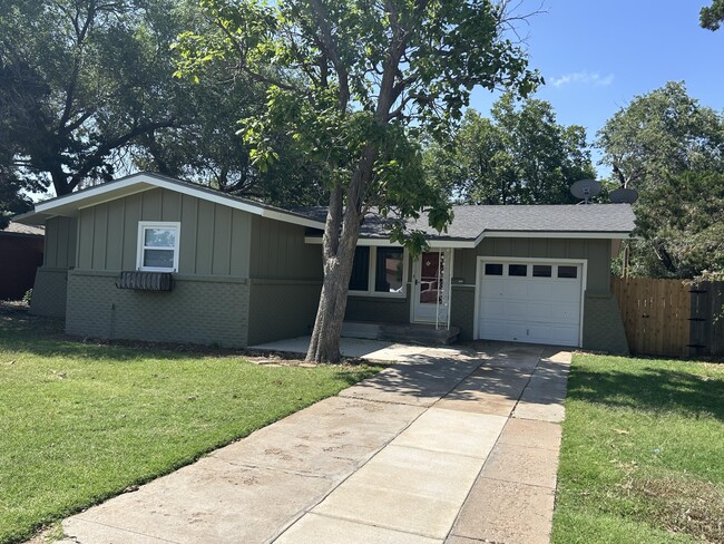 Primary Photo - 4305 39th St