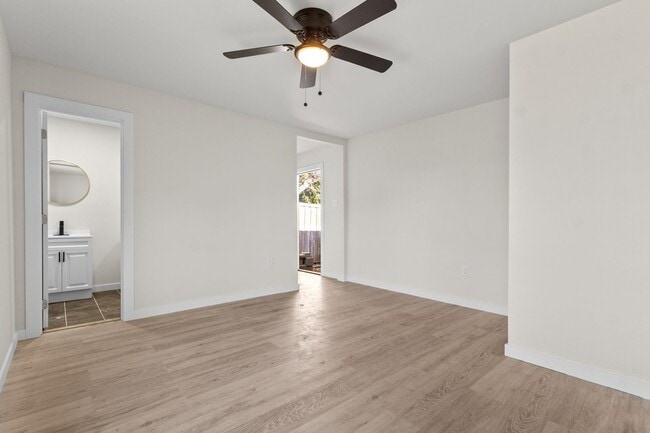 Building Photo - Charming Home in Prime Grand Prairie Locat...