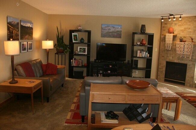 Building Photo - Winter Seasonal Rental- Towers at Lakepoint #603