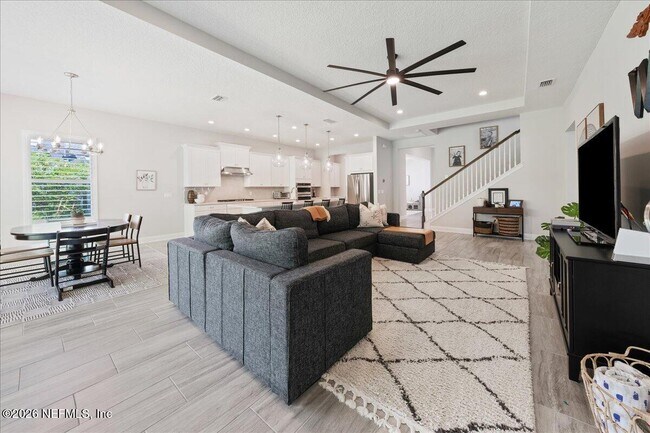 Building Photo - 10300 Silverbrook Trl