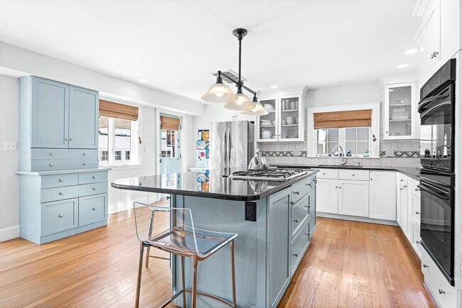 Building Photo - 23 Jefferson Rd