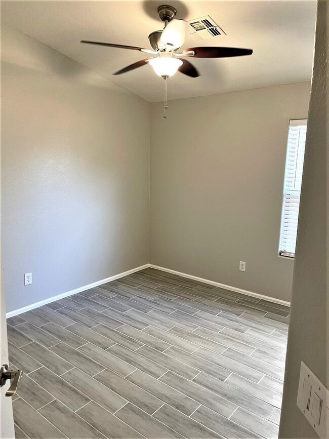 Building Photo - 12450 W San Juan Ave