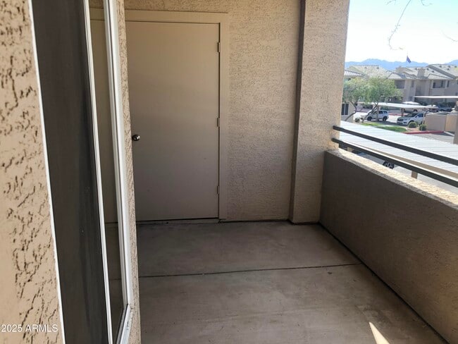Building Photo - 16013 S Desert Foothills Pkwy