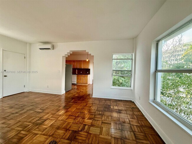 Building Photo - 4035 Meridian Ave