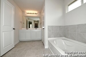 Building Photo - 6838 Whisper Grv