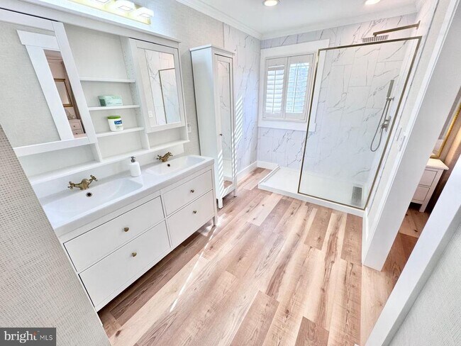 Building Photo - 15 River Oak Dr