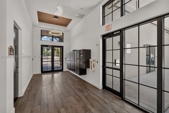 Building Photo - 4100 SW 64th Ave