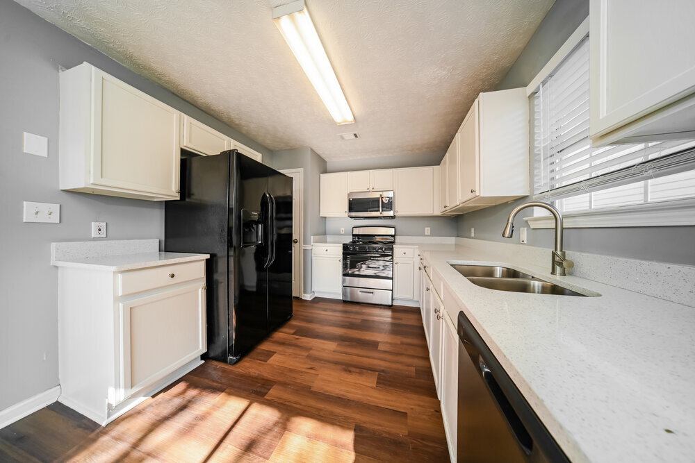 Building Photo - 1681 Graystone Dr