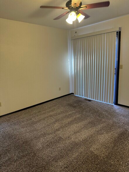 Building Photo - 9137 Knottingham