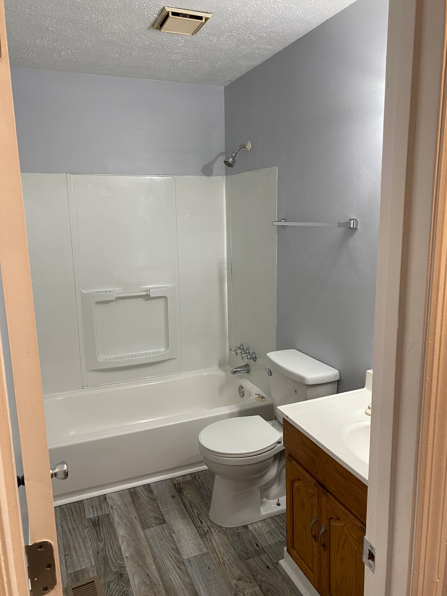 Building Photo - 738 Flint Ridge Dr