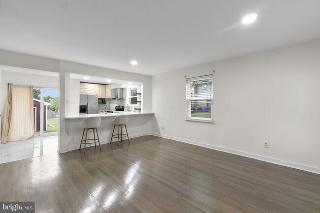 Building Photo - 12 Coats Bridge Pl