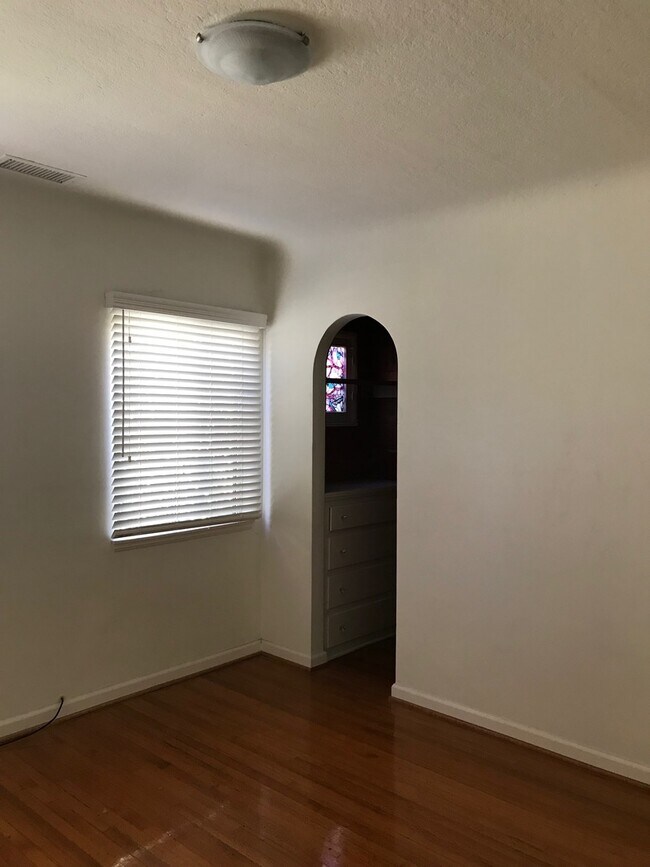 Building Photo - 156