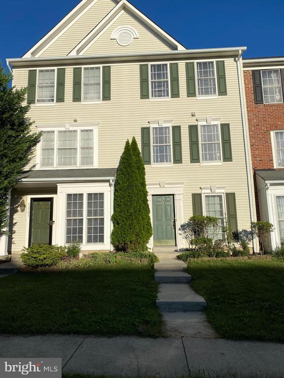 Building Photo - 42793 Pilgrim Square