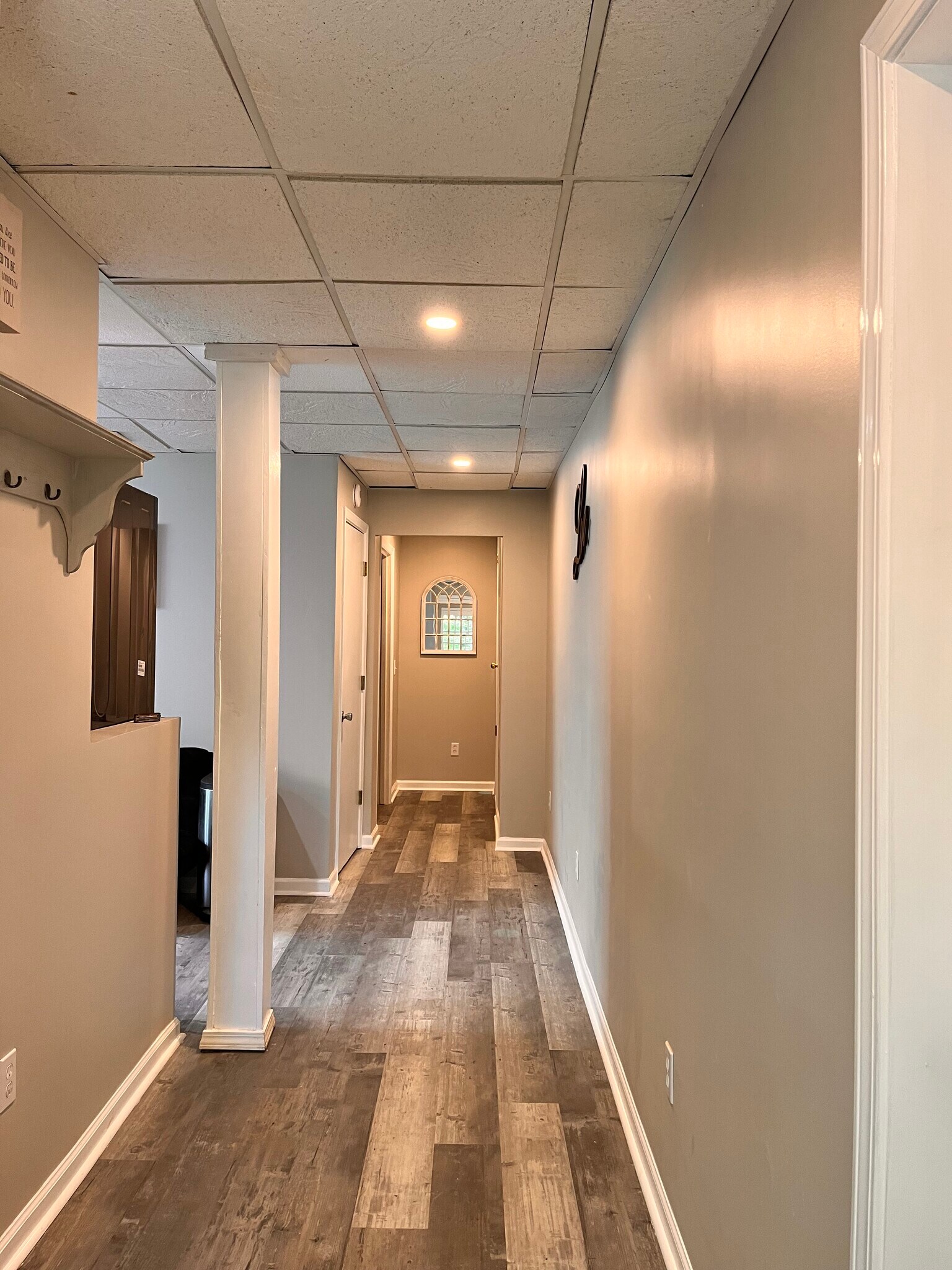Building Photo - 204 Hickory Rdg