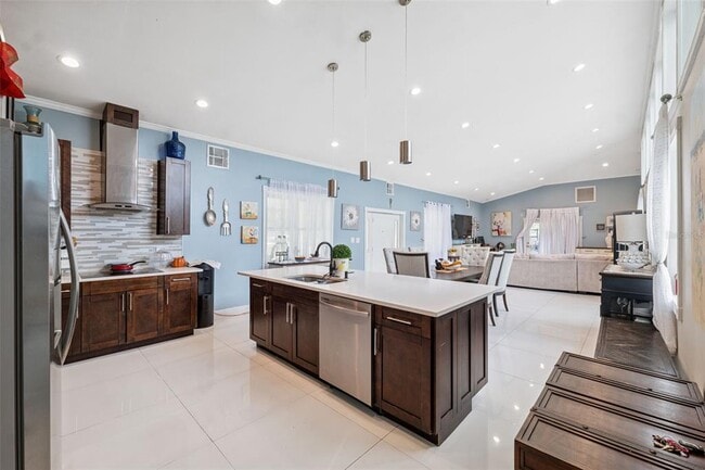 Building Photo - 4527 Redcoat Dr