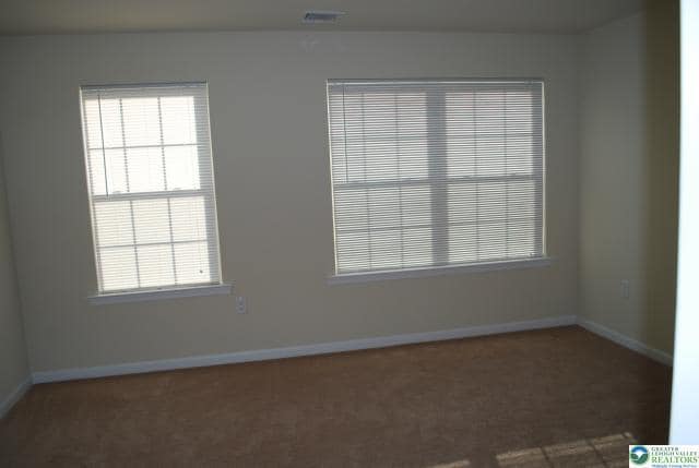 Building Photo - 1131 Tapler Dr