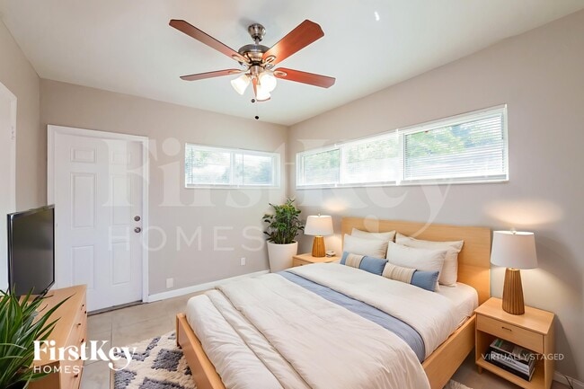 Building Photo - 1128 NW 7th Terrace