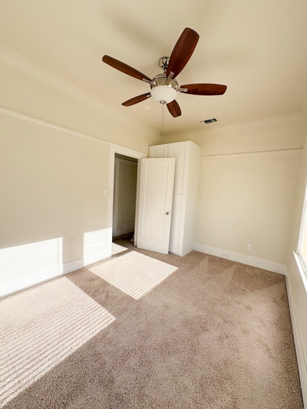 Bedroom - 2522 Capitol Ave