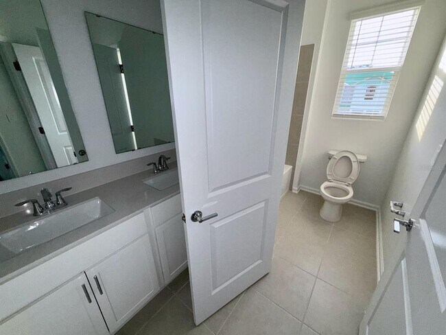 Building Photo - 6036 Zen Wy