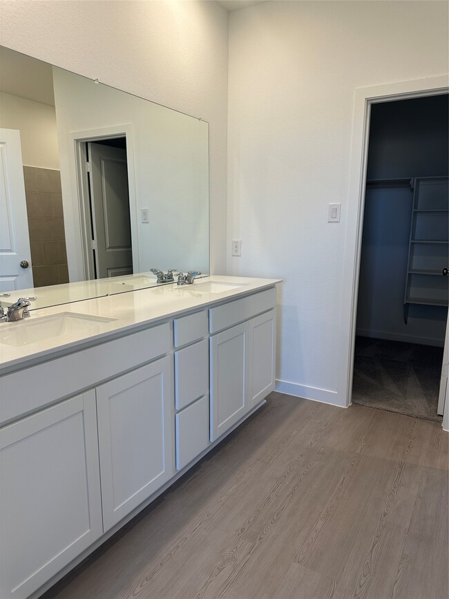 Building Photo - 3124 Ruby Rdg Dr