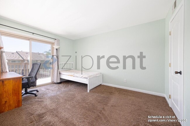 Building Photo - 221 Westlake Dr