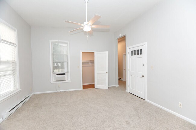 Building Photo - 430 South St