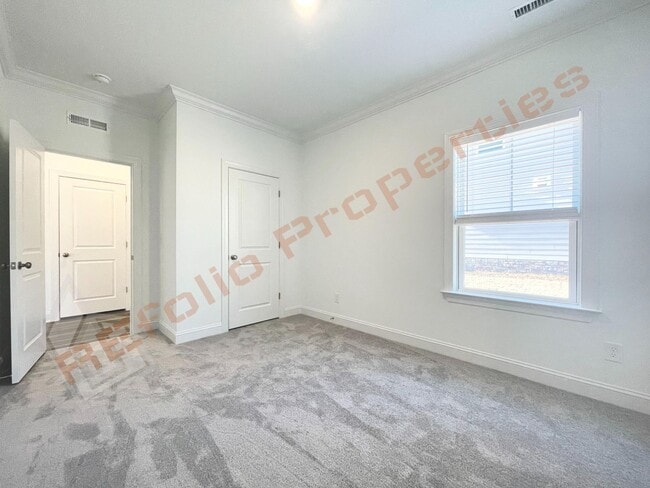 Building Photo - 709 Hardin Hill Lane