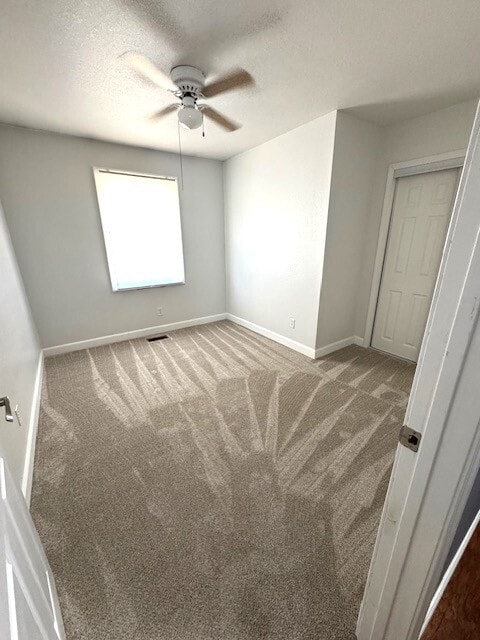 Building Photo - 8160 Dogwood Dr