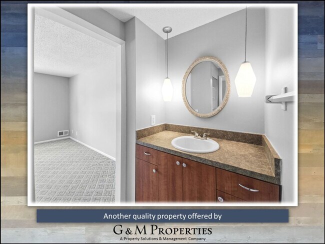 Building Photo - Rarely Available 1-Bedroom Townhouse in Henrietta: Updated & Amenity-Filled!