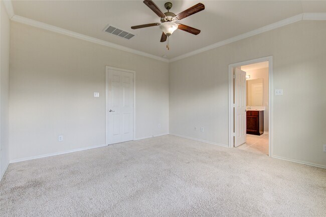 Building Photo - 6442 Haywards Crossing S Cir