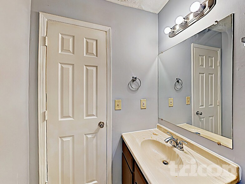 Building Photo - 133 Fairview Dr