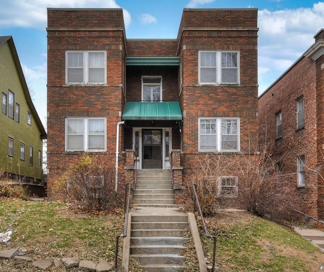 Building Photo - Laporte Capital Omaha