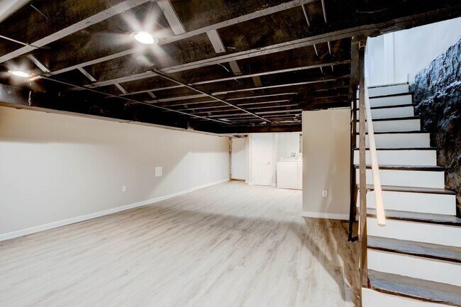 Building Photo - 4610 Pimlico Rd
