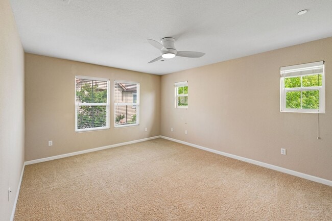 Building Photo - 3BR/3BA Folsom Condo with Fireplace + 2 Car Garage