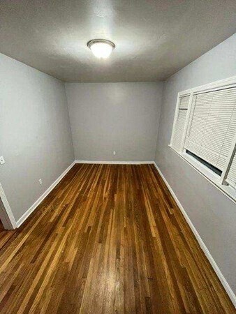 Building Photo - 376 Ferry St