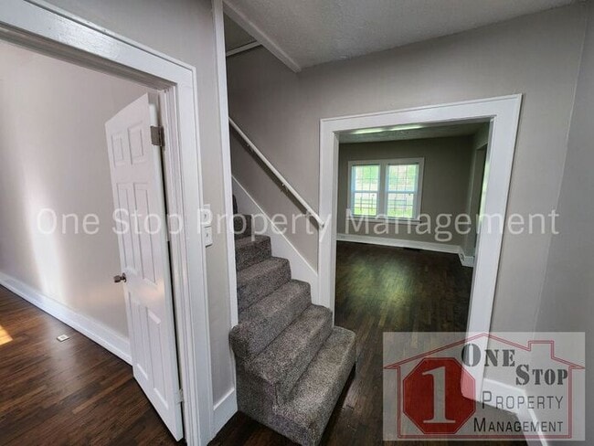 Building Photo - Beautiful 3 Bedroom 1 Bathroom in Kansas City