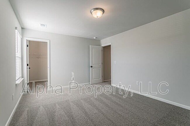 Building Photo - 131 Battery Creek Dr