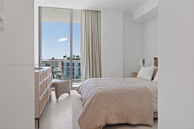 Building Photo - 1135 103rd St