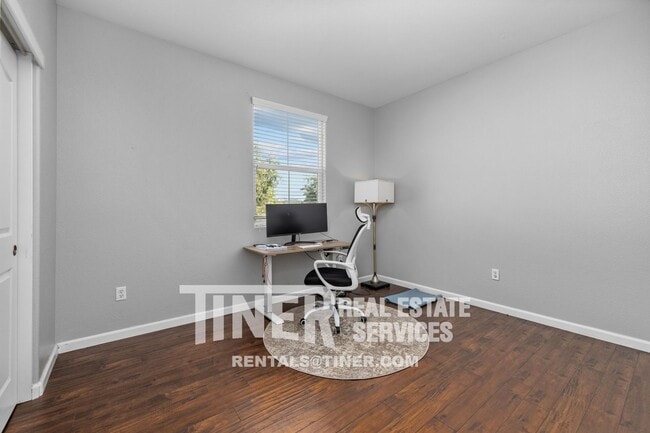 Building Photo - 506 Monet Ln