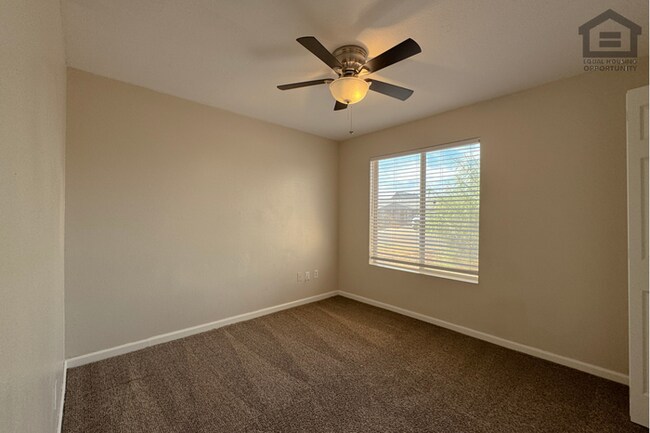 Building Photo - 3Bed/2Bath House at Baseline Rd/Rural Rd! Ready for Immediate Move-In! – NO HOA!
