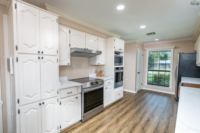 Building Photo - 4411 Shady Ln