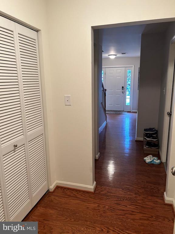 Building Photo - 406 Jacobsen Drive