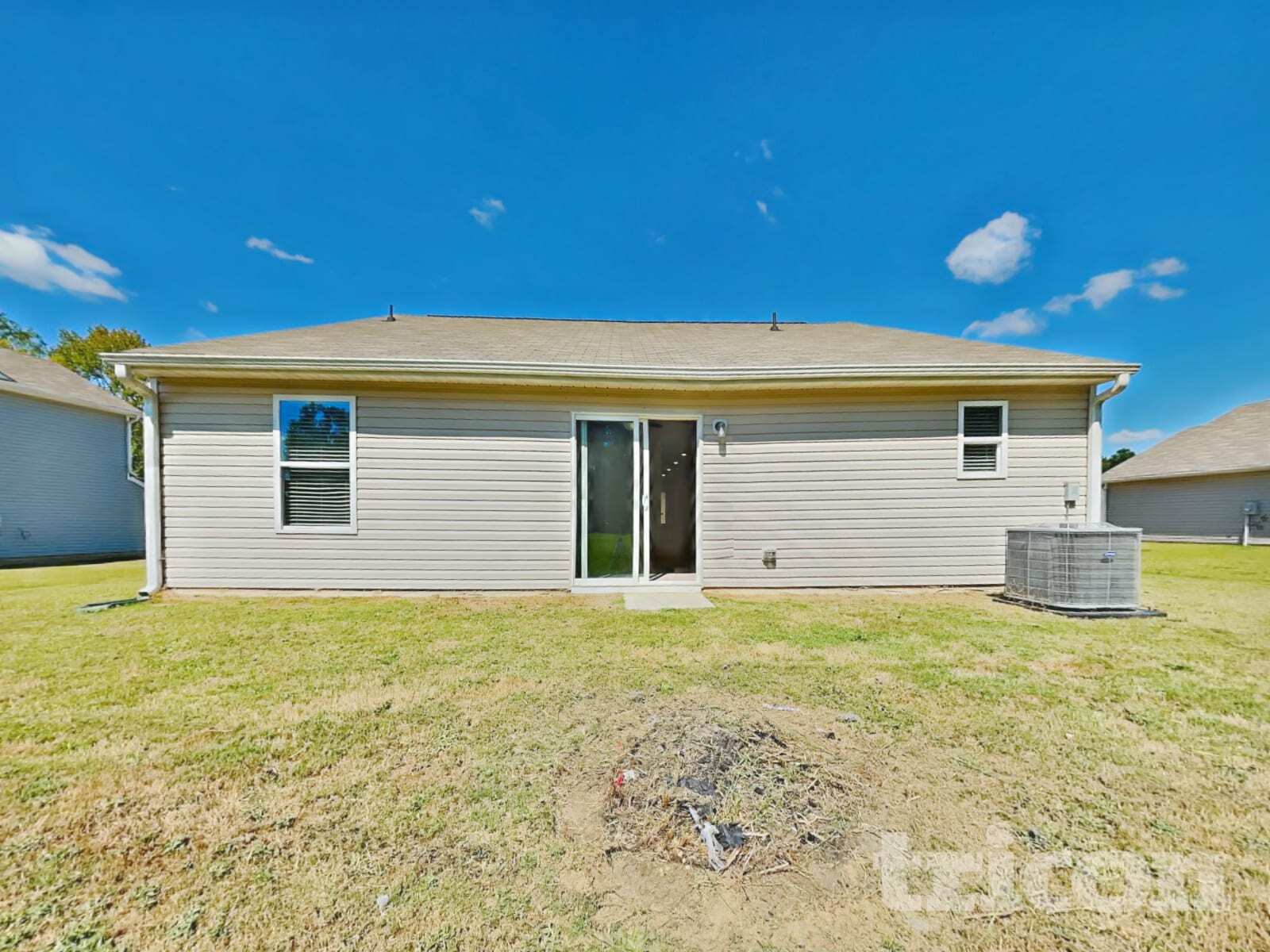 Building Photo - 310 Coleshill Rd