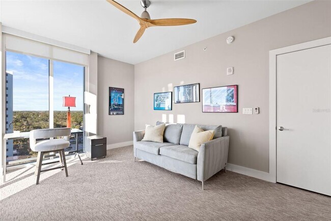 Building Photo - 176 4th Ave NE