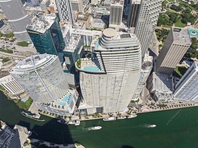 Building Photo - 300 Biscayne Blvd Way