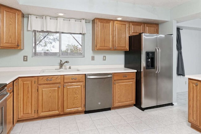 Building Photo - 2 Story Home in Rivers Edge 3 with RV Stor...
