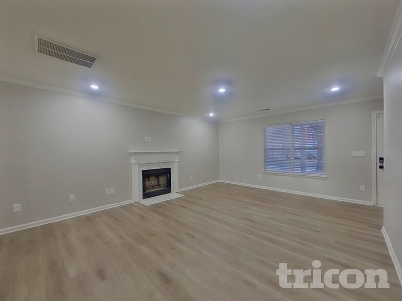 Building Photo - 5850 Brookfield Pointe Dr