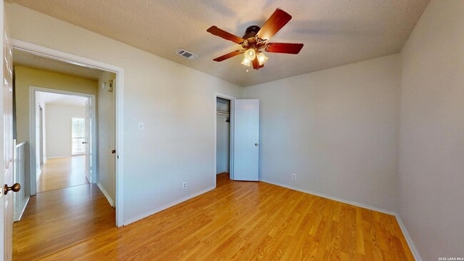 Building Photo - 2210 Muddy Peak Dr