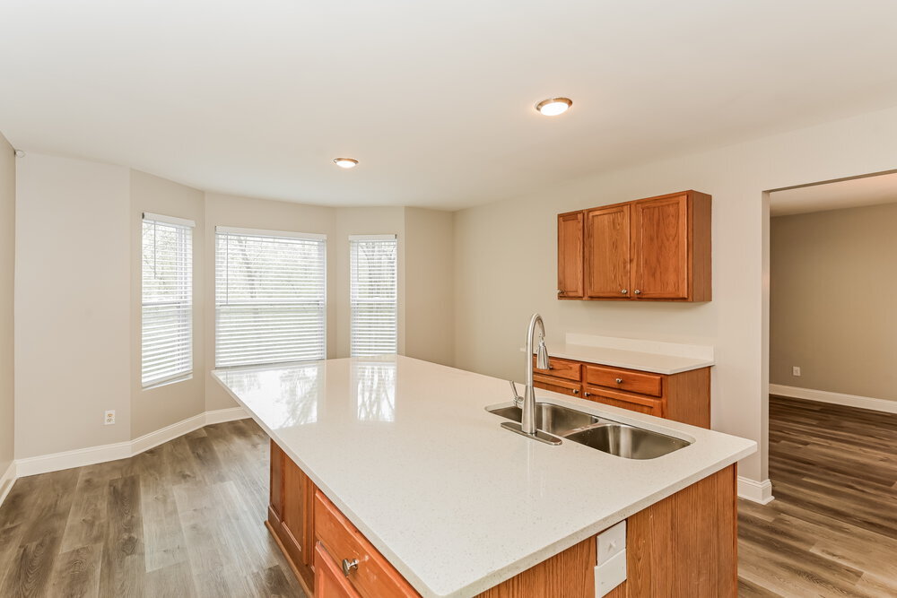 Building Photo - 257 Edison Dr